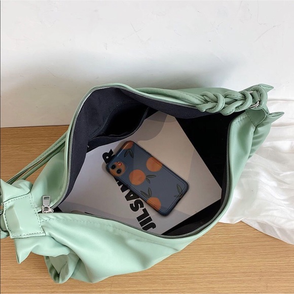 Casual Shoulder Large Capacity Hand Bag - Picture 3 of 8